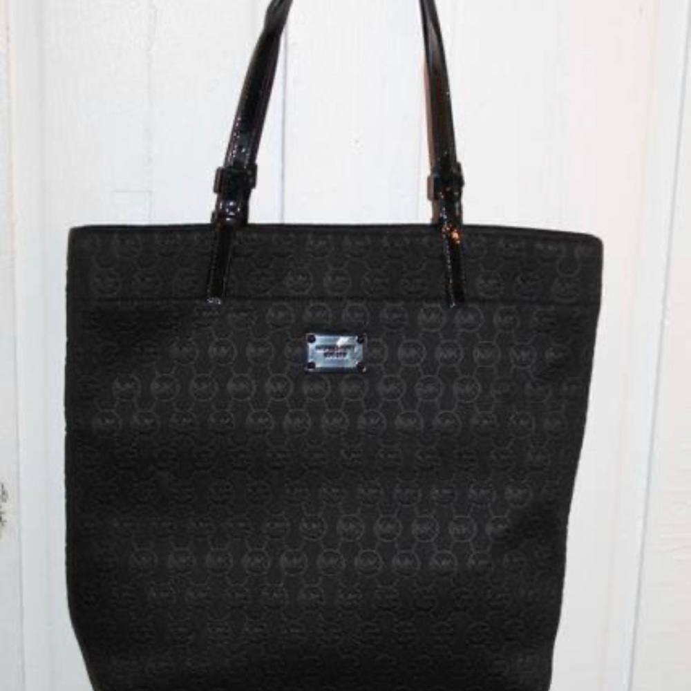 Michael Kors Jet Set Tote